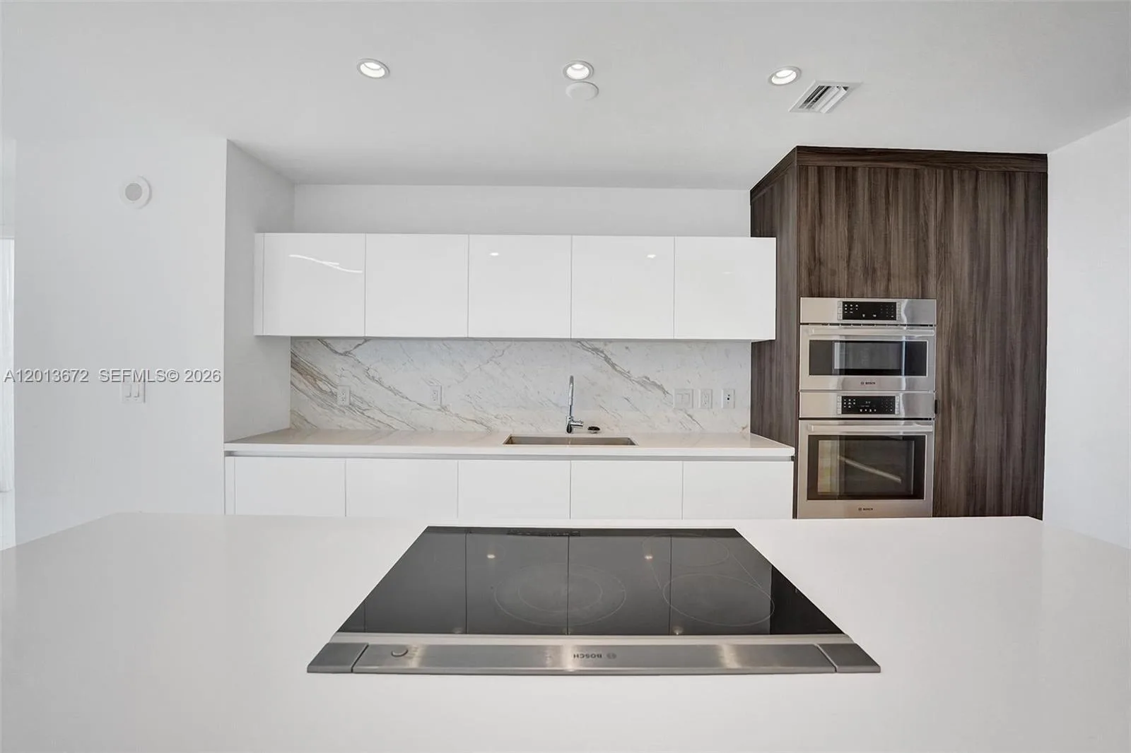 851 NE 1st Ave # 4001, Miami, FL 33132 photo 7