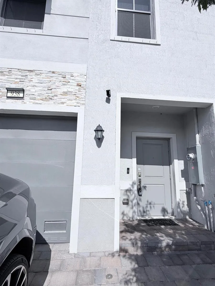 938 NW 3RD Terrace, Pompano Beach, FL 33060