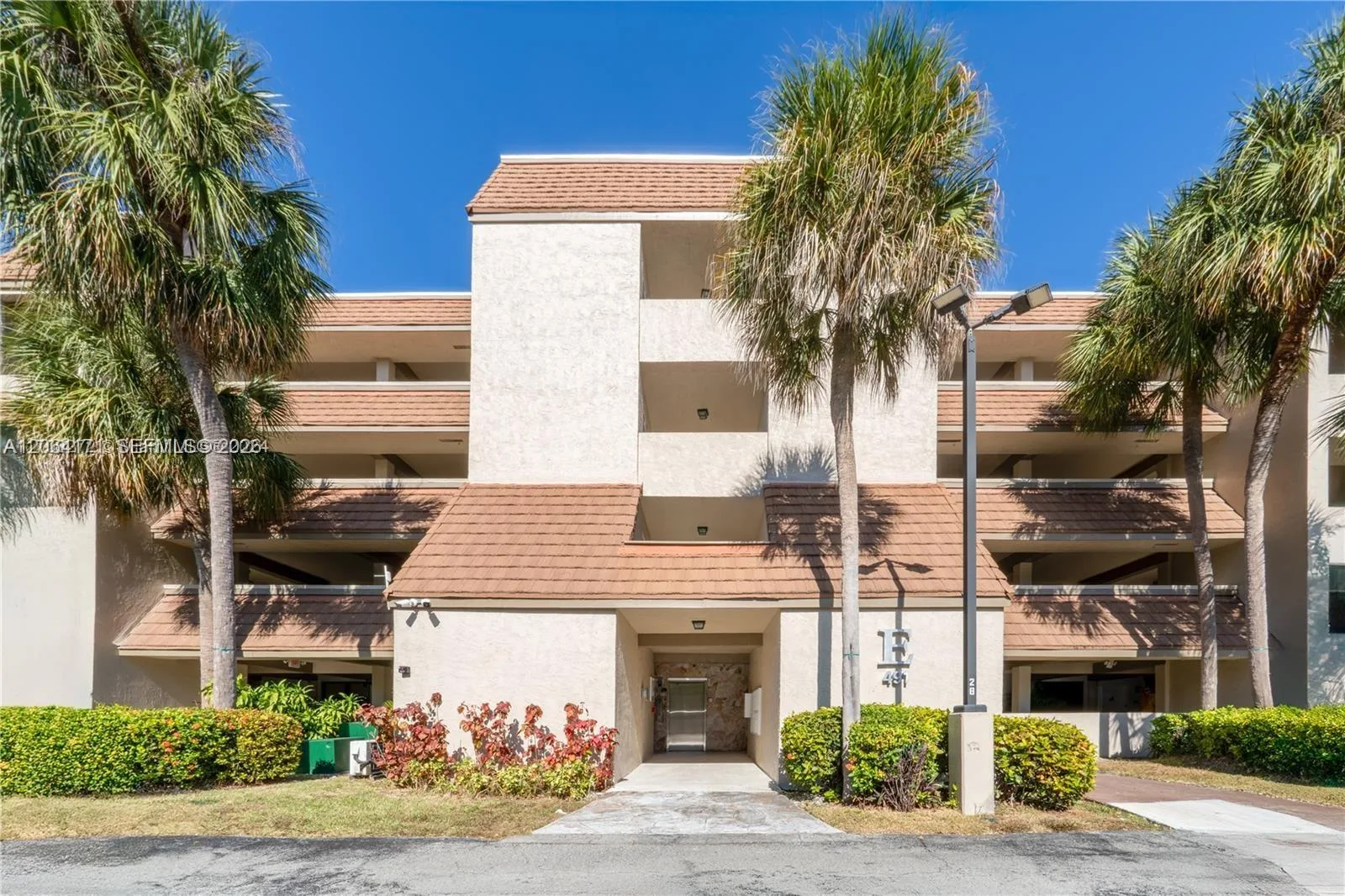 491 Ives Dairy Rd # 202-5, Miami, FL 33179