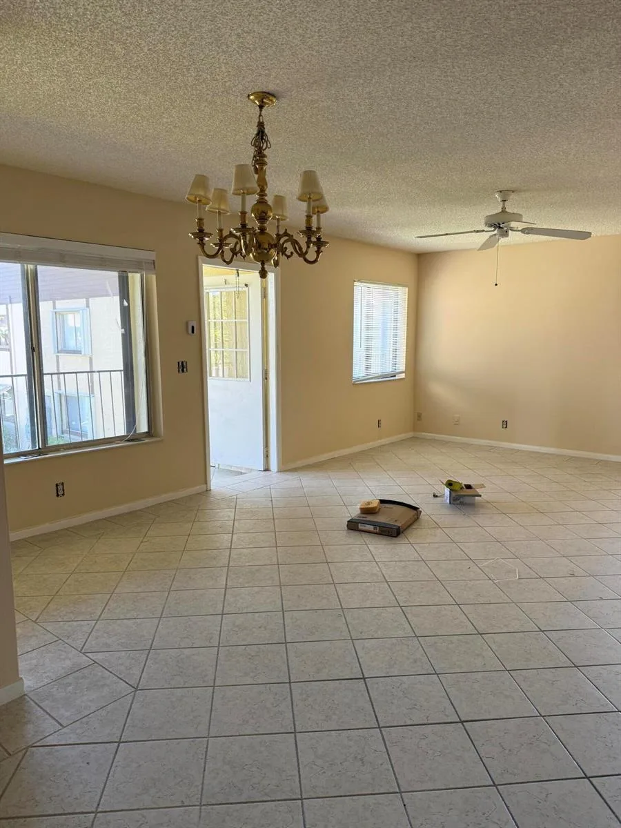 211 PINE HOV Circle # A-2, FL 33463 photo 3