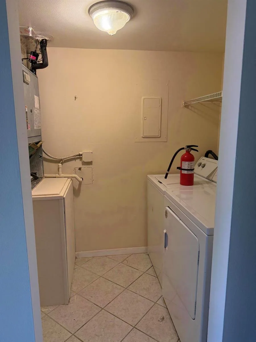 211 PINE HOV Circle # A-2, FL 33463 photo 5