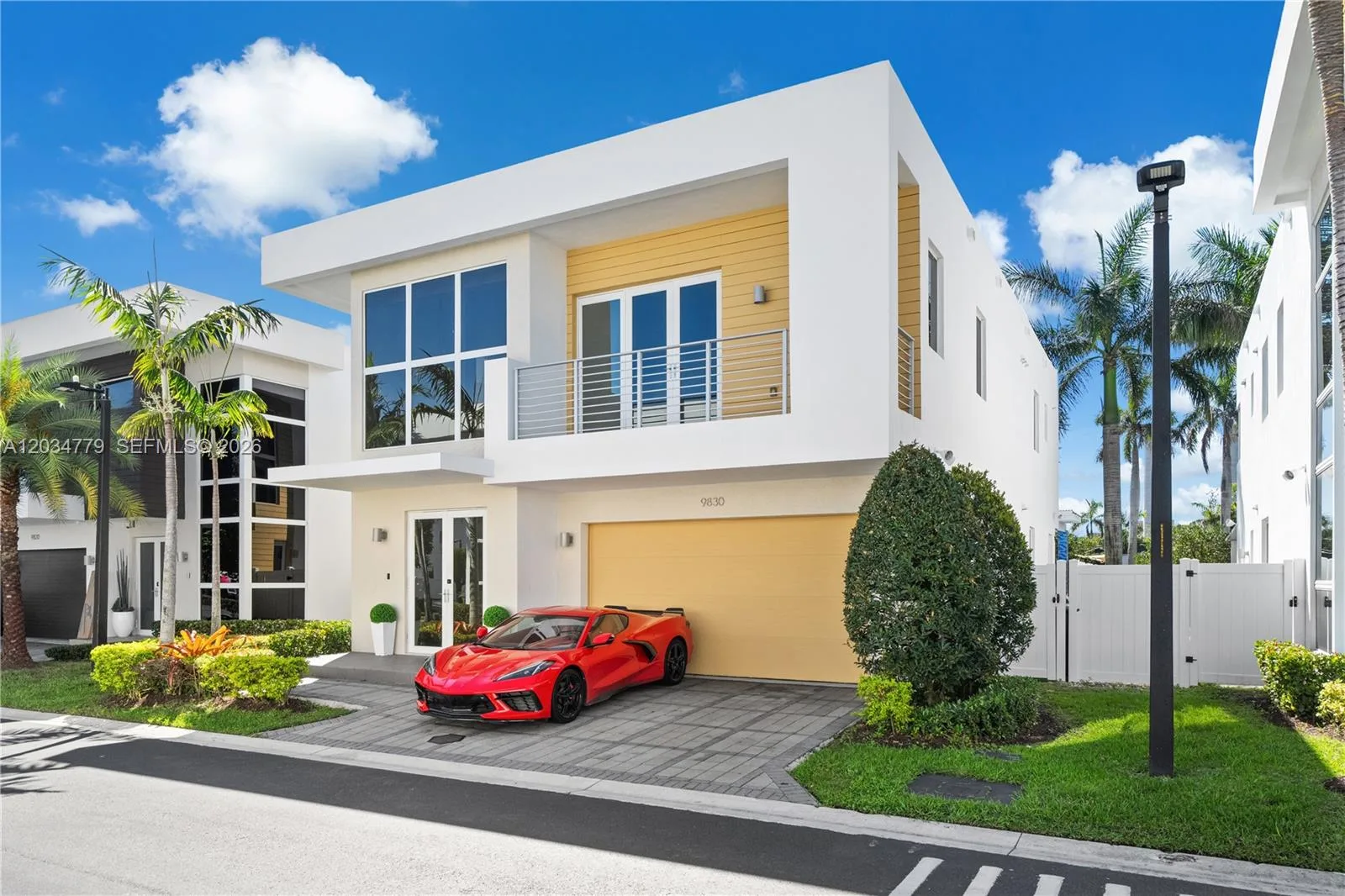 9830 NW 74th Ter, Doral, FL 33178
