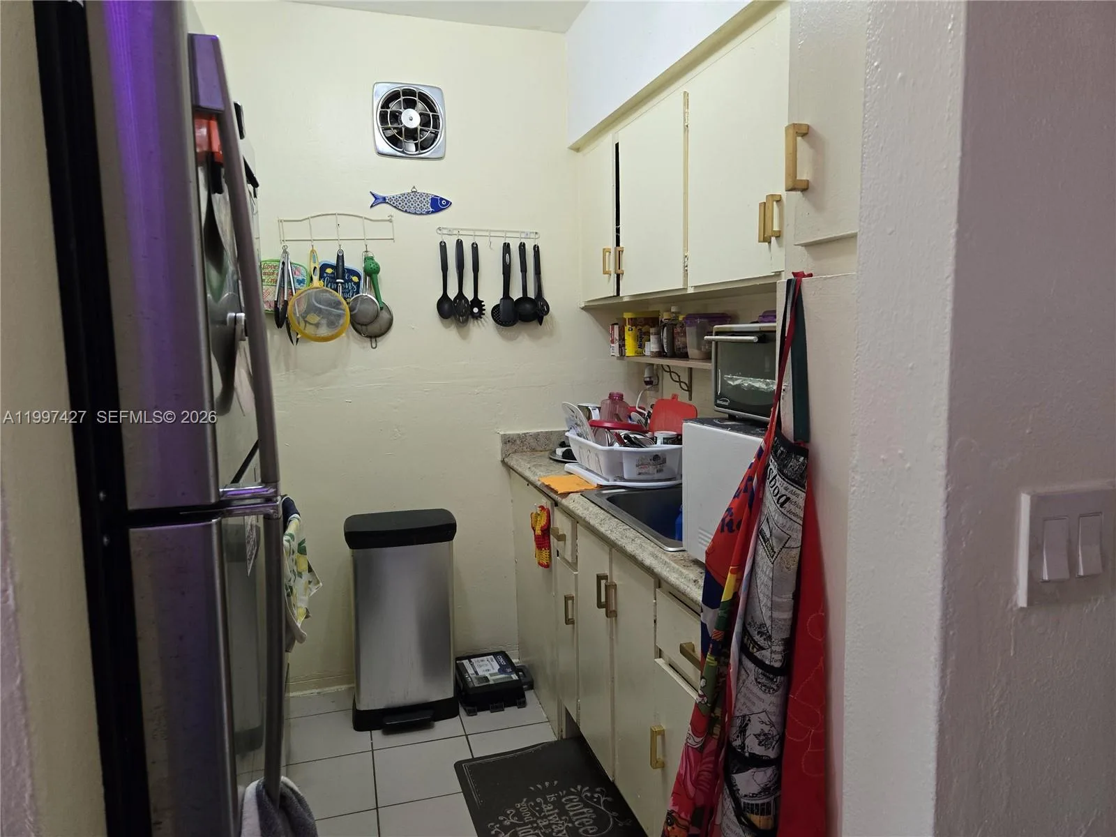 820 SW 11th Ave # 5B, Hallandale Beach, FL 33009 photo 3