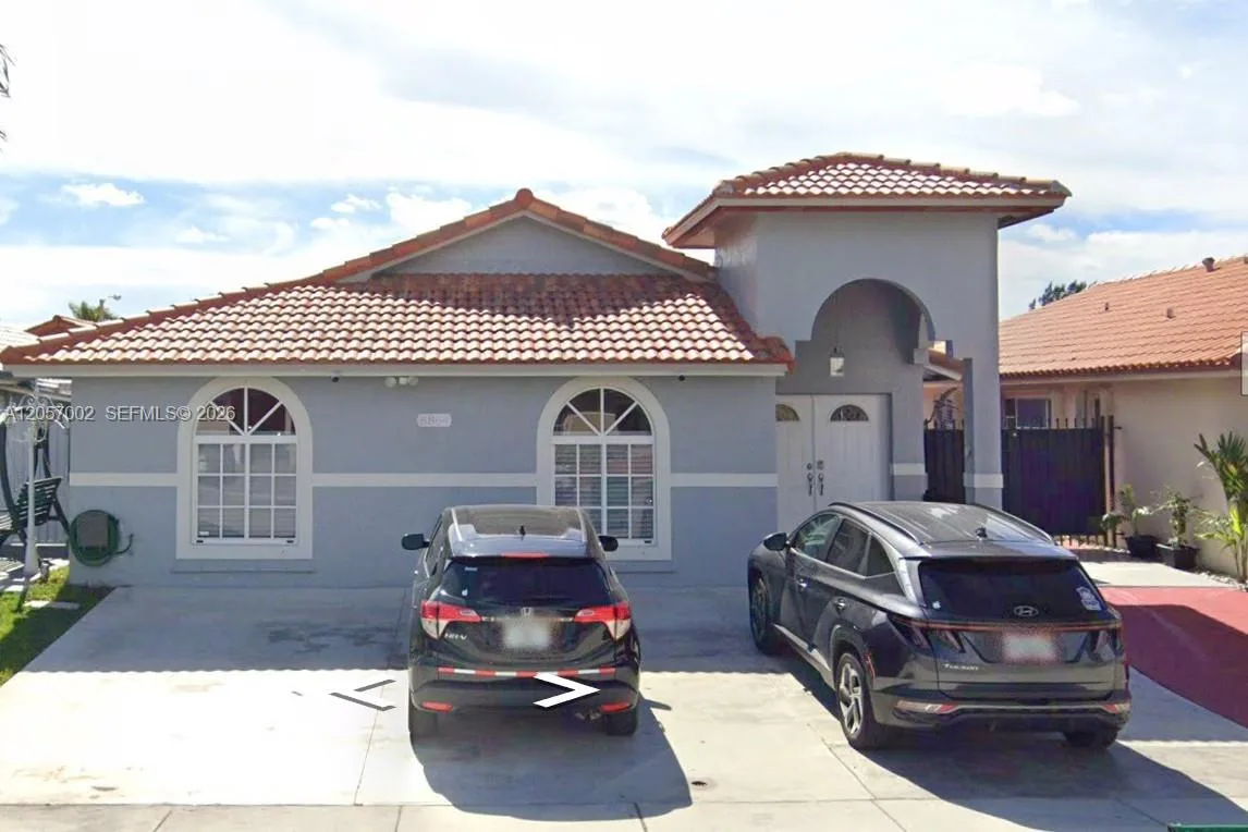 8864 NW 110th St # 8864, Hialeah Gardens, FL 33018