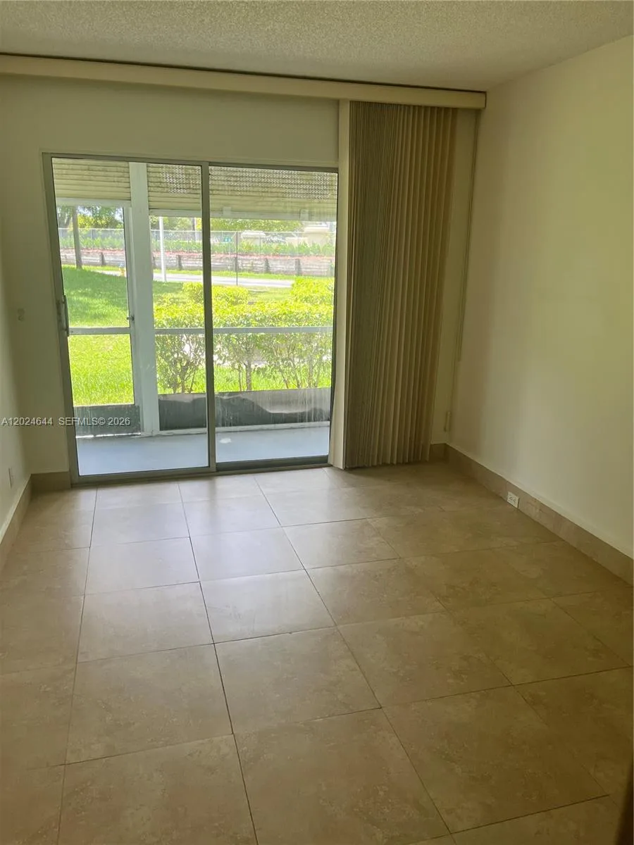 13500 SW 1st St # 112U, Pembroke Pines, FL 33027 photo 6