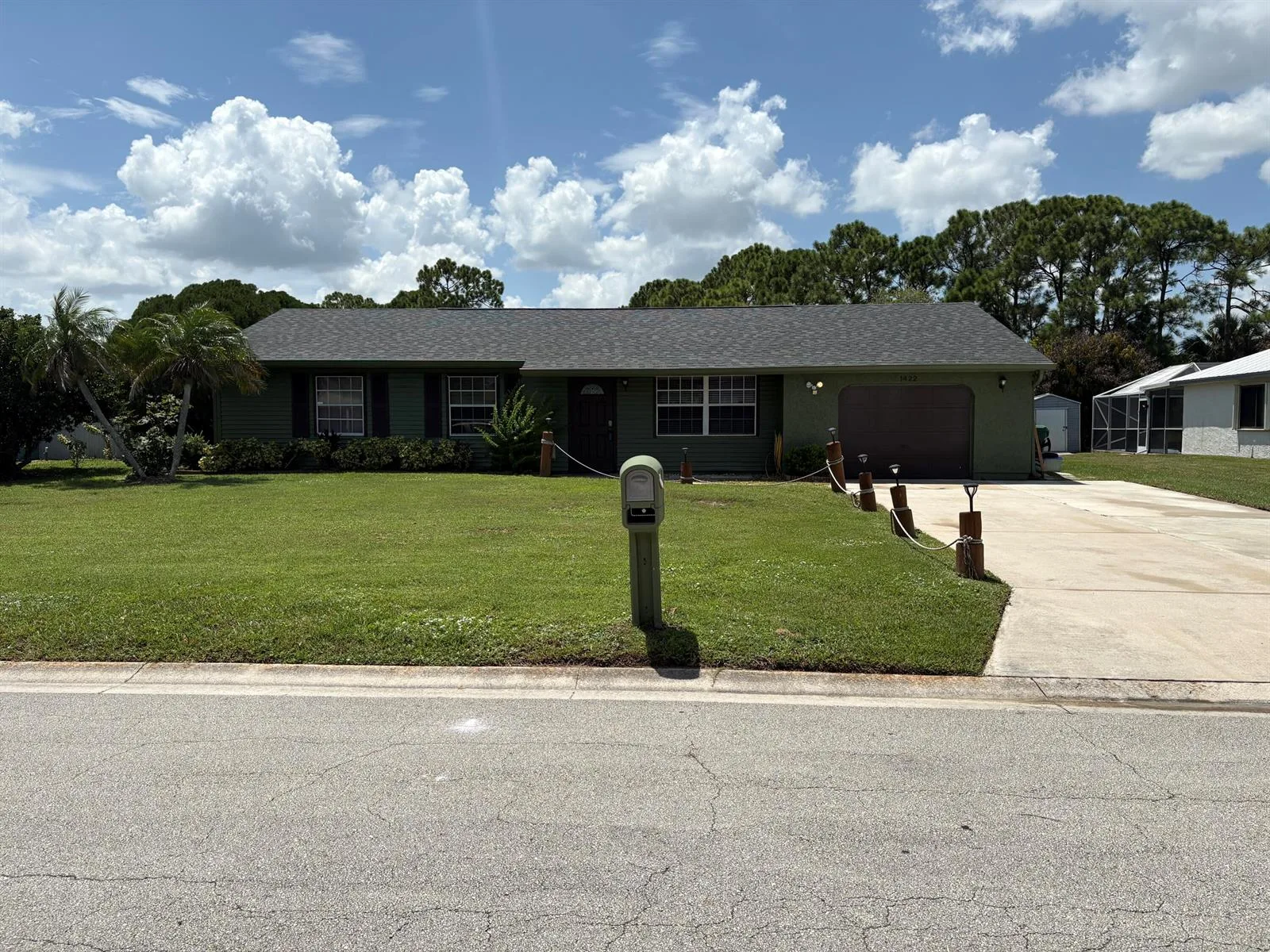 1422 SE ARENSON Lane, Port St. Lucie, FL 34952