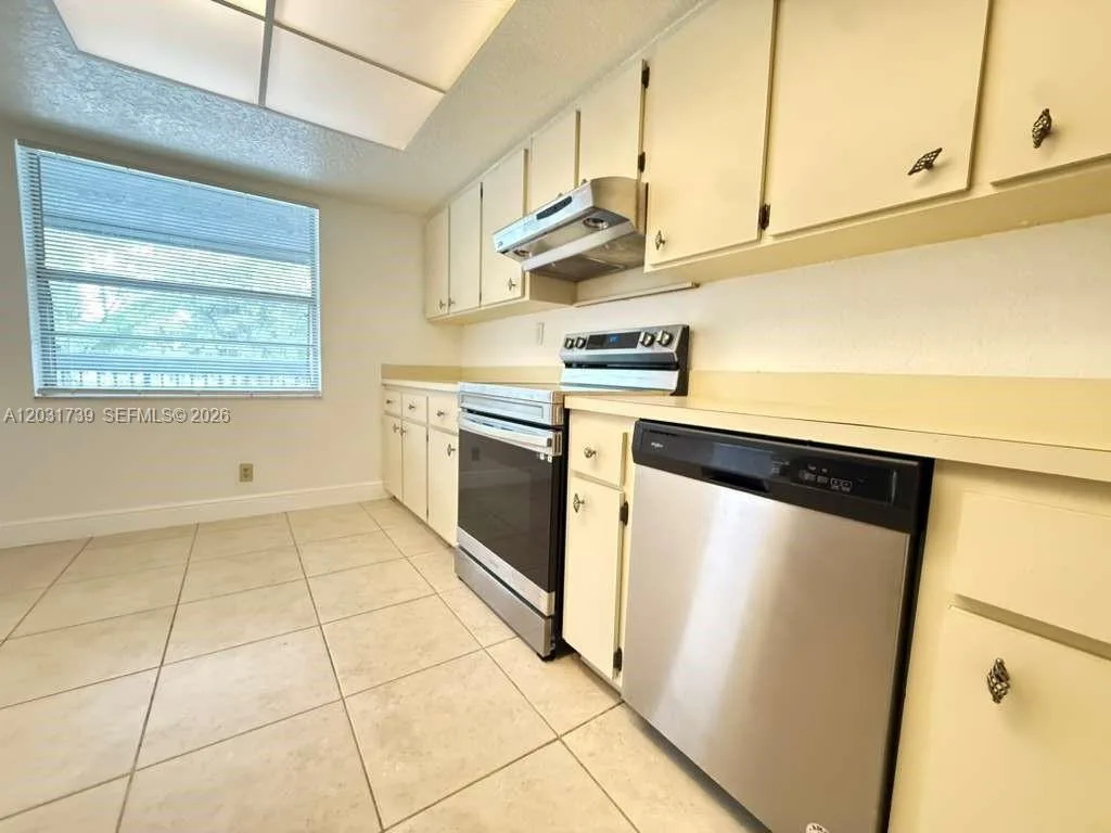 8982 W Sample Rd # 204, Coral Springs, FL 33065 photo 7