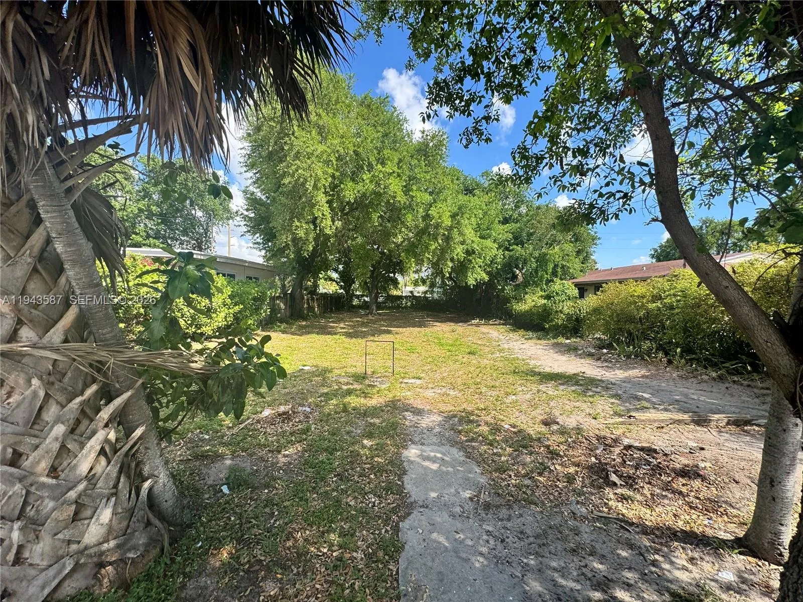 629 NW 65th St, Miami, FL 33150 — zdjęcie 5