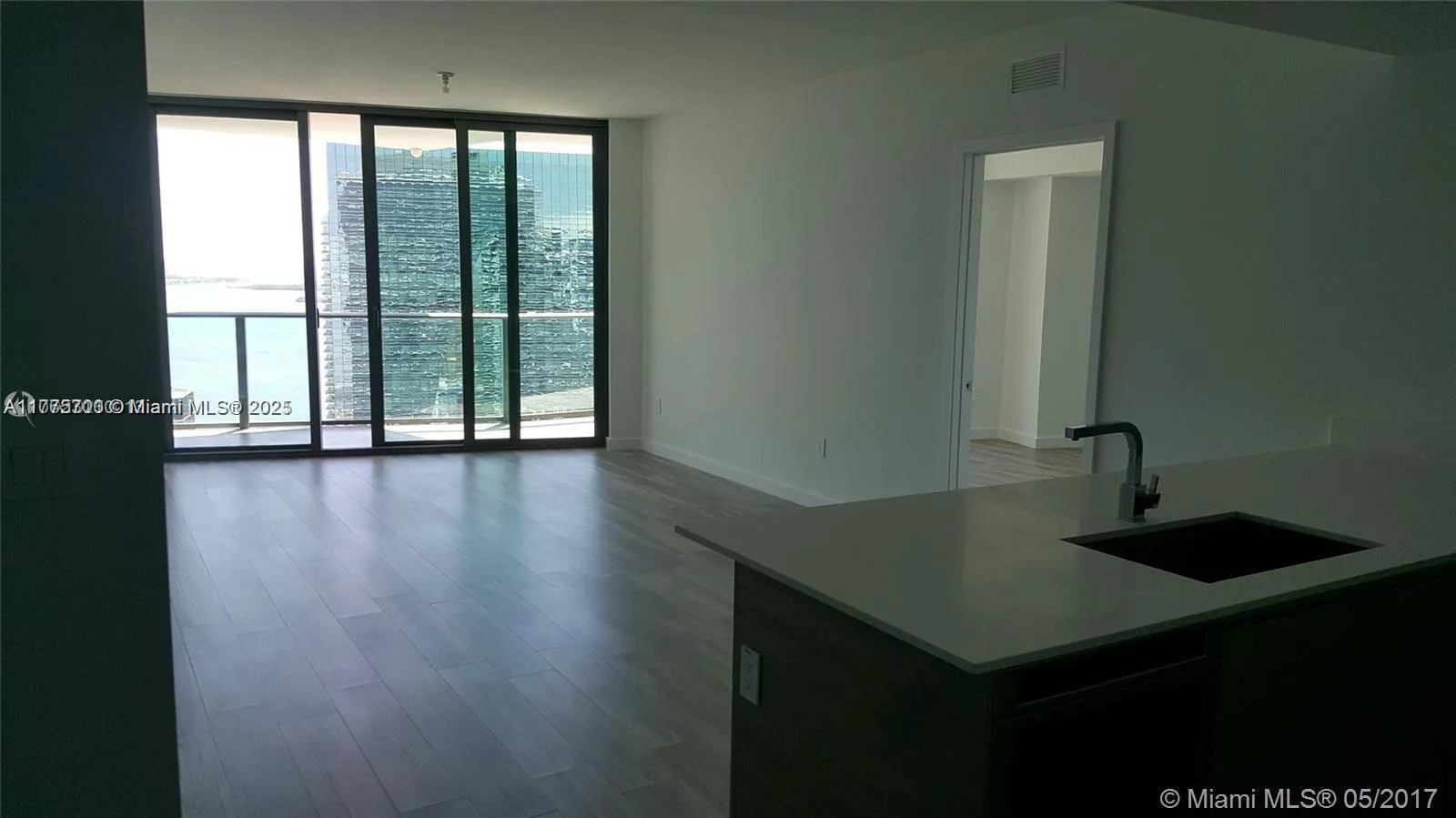 1300 S Miami Ave # 4002, Miami, FL 33130 photo 3