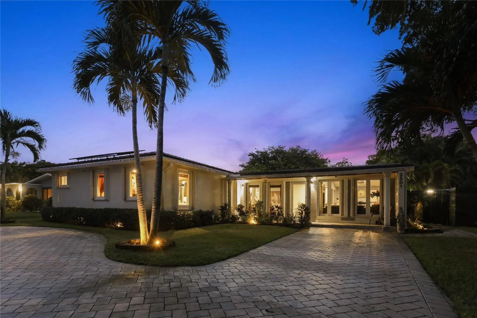 2501 NW 8th Avenue, Wilton Manors, FL 33311
