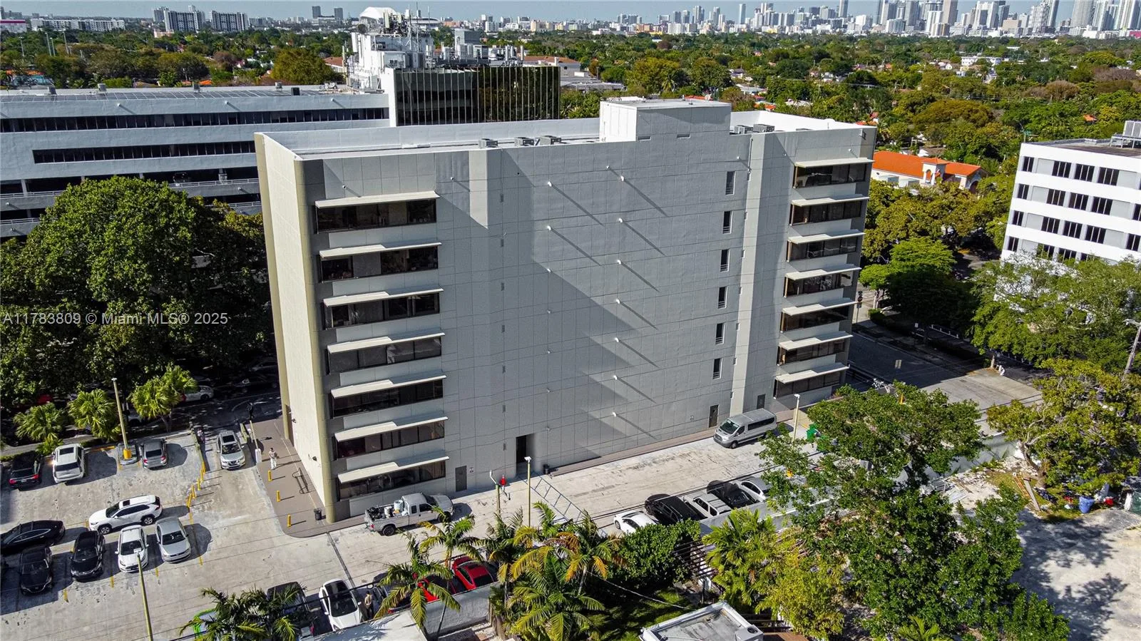 2100 SW 22nd St # 302, Miami, FL 33145 photo 2