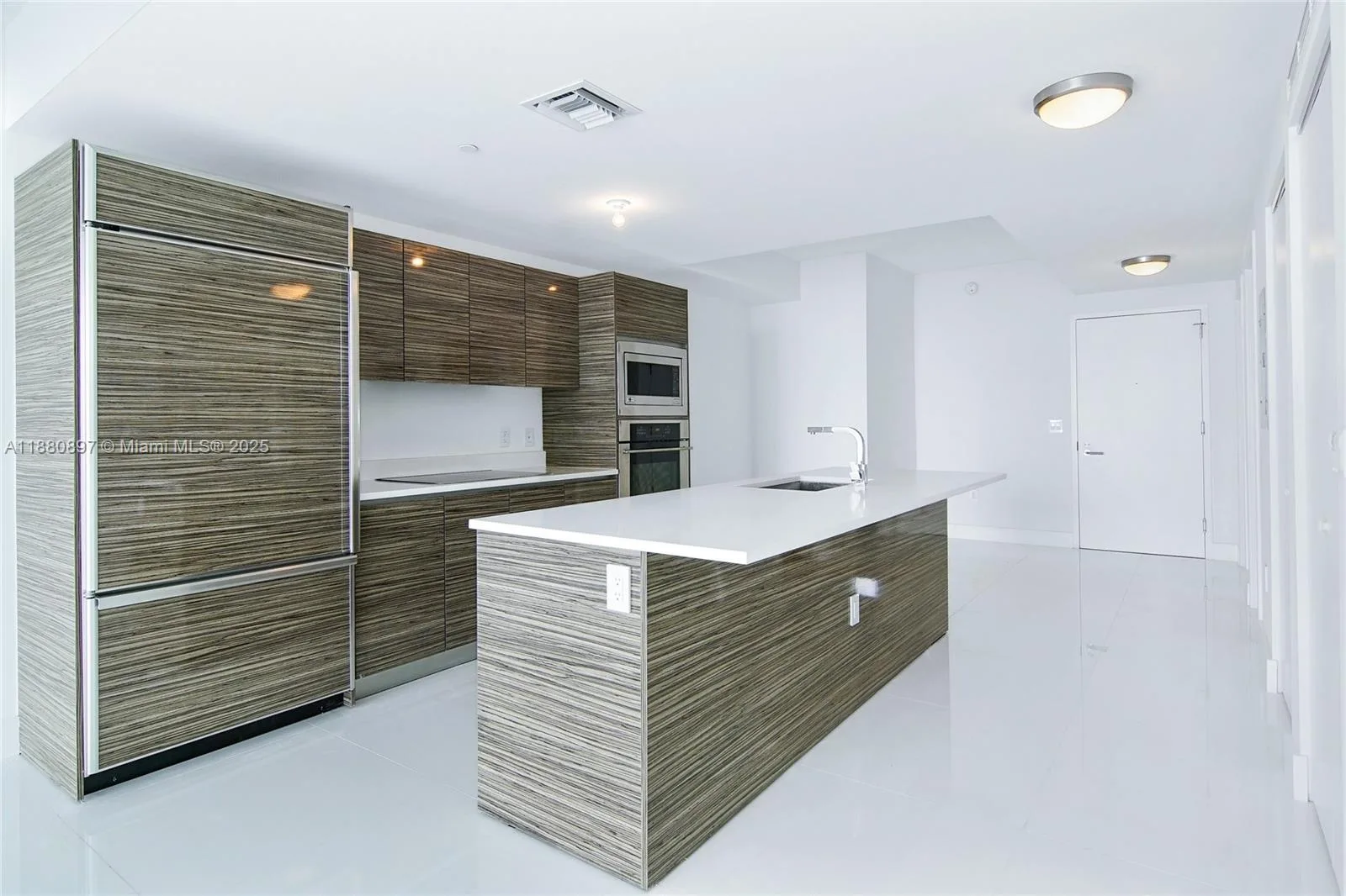 460 NE 28th St # 3507, Miami, FL 33137 photo 2