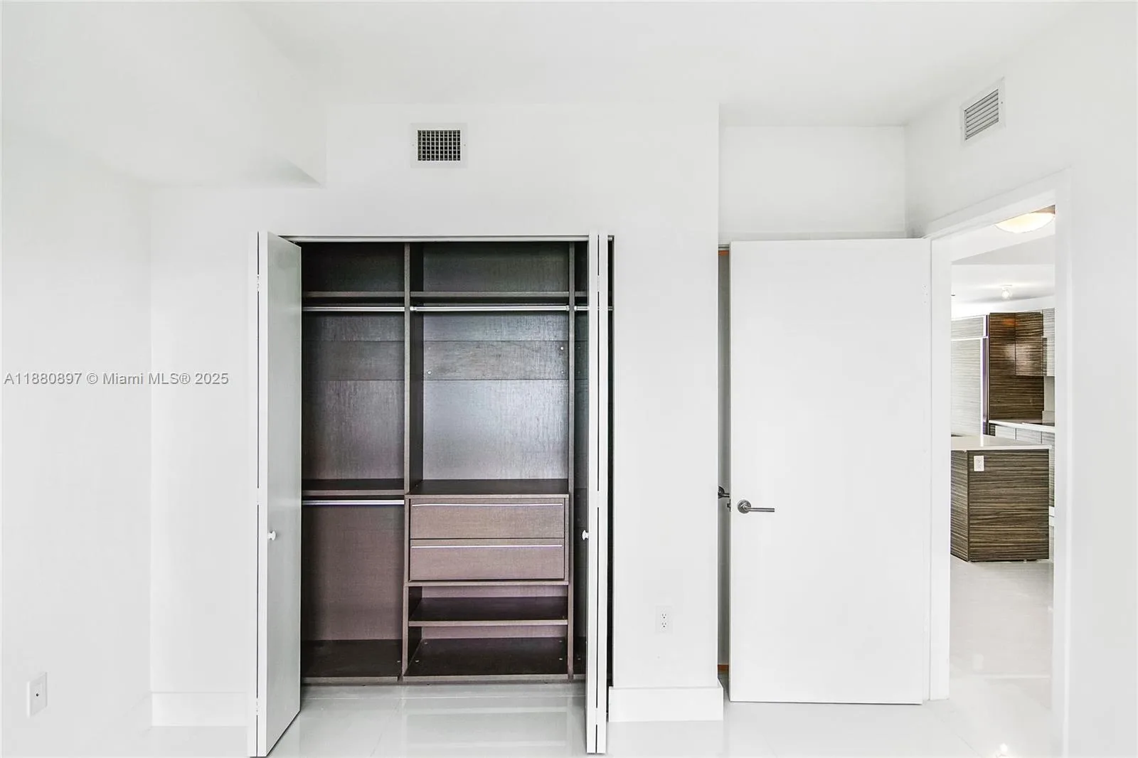 460 NE 28th St # 3507, Miami, FL 33137 photo 5