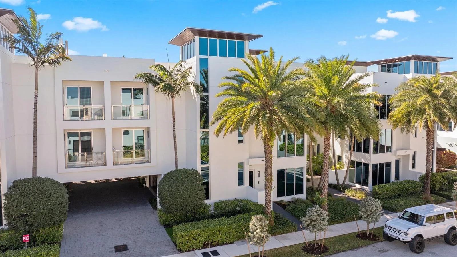 238 Shore Court, Lauderdale By The Sea, FL 33308