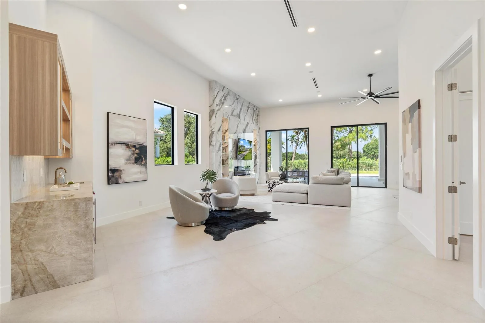 2525 Seminole Circle, West Palm Beach, FL 33409 photo 8