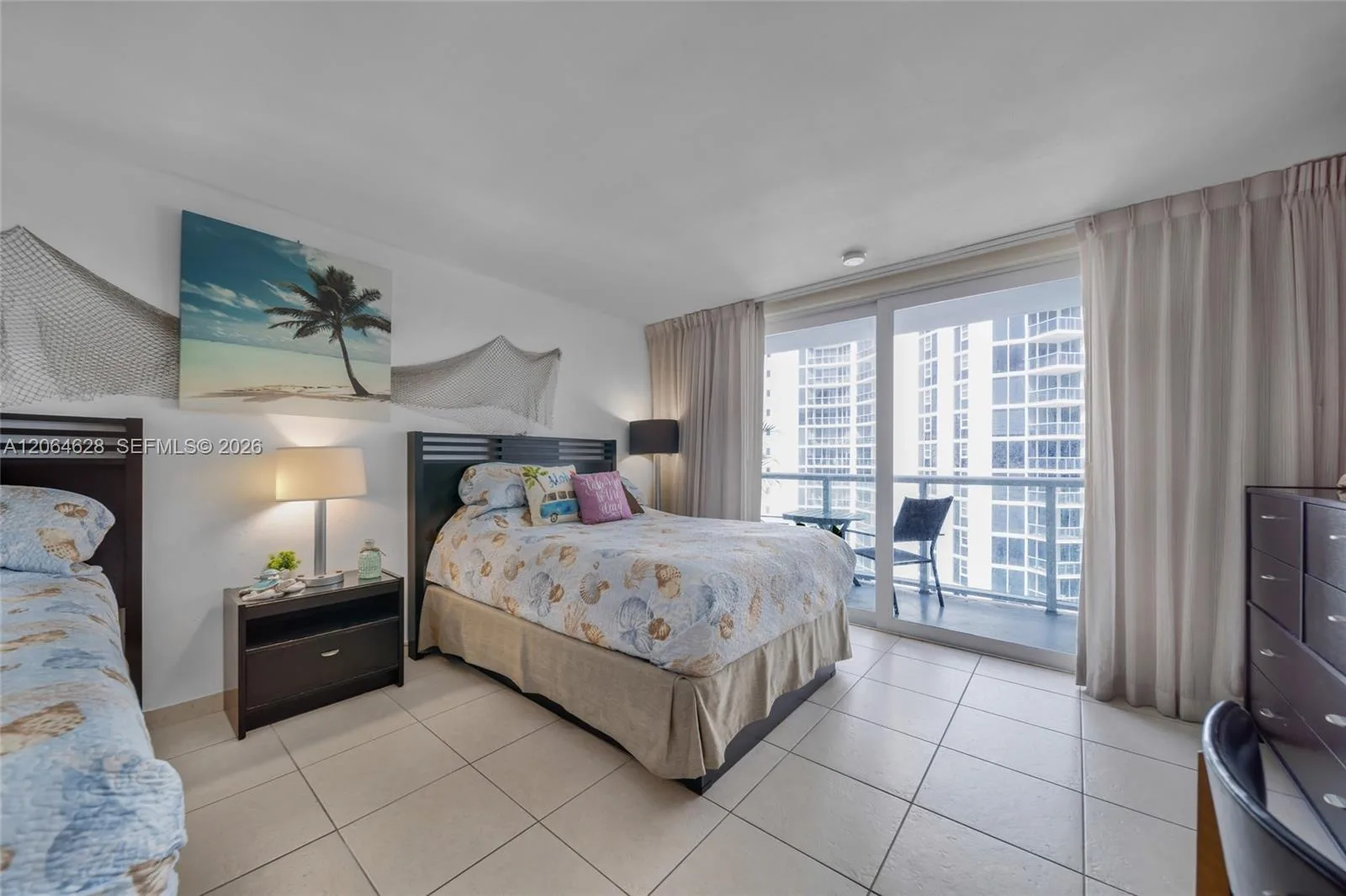19201 Collins Ave # 1117, Sunny Isles Beach, FL 33160 photo 3