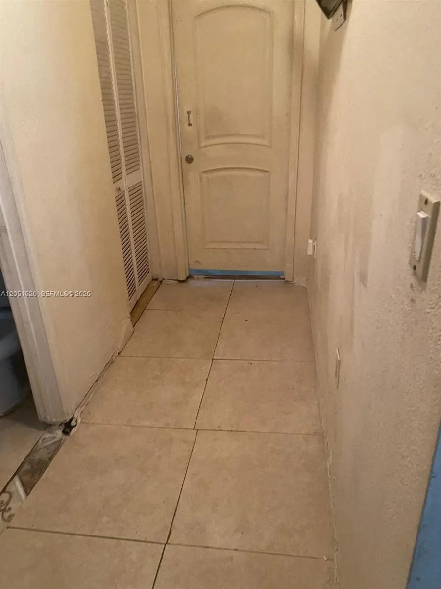 218 SW 10th Ave, Miami, FL 33130 photo 7