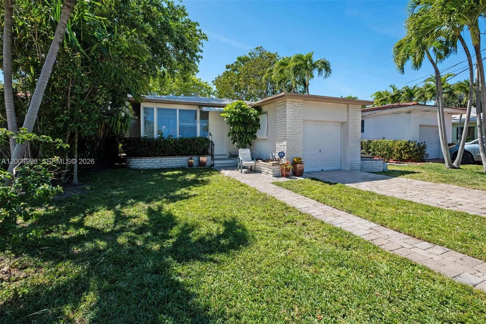 9516 Byron Ave, Surfside, FL 33154 photo 3