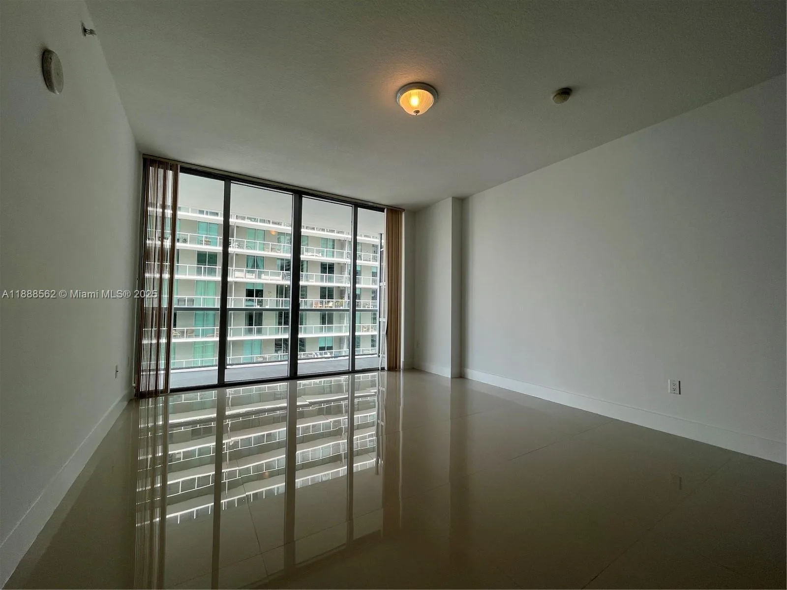 79 SW 12th St # 2608-S, Miami, FL 33130 photo 8