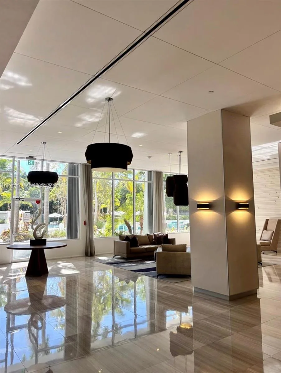 100 Bayview Dr # 903, Sunny Isles Beach, FL 33160 photo 7