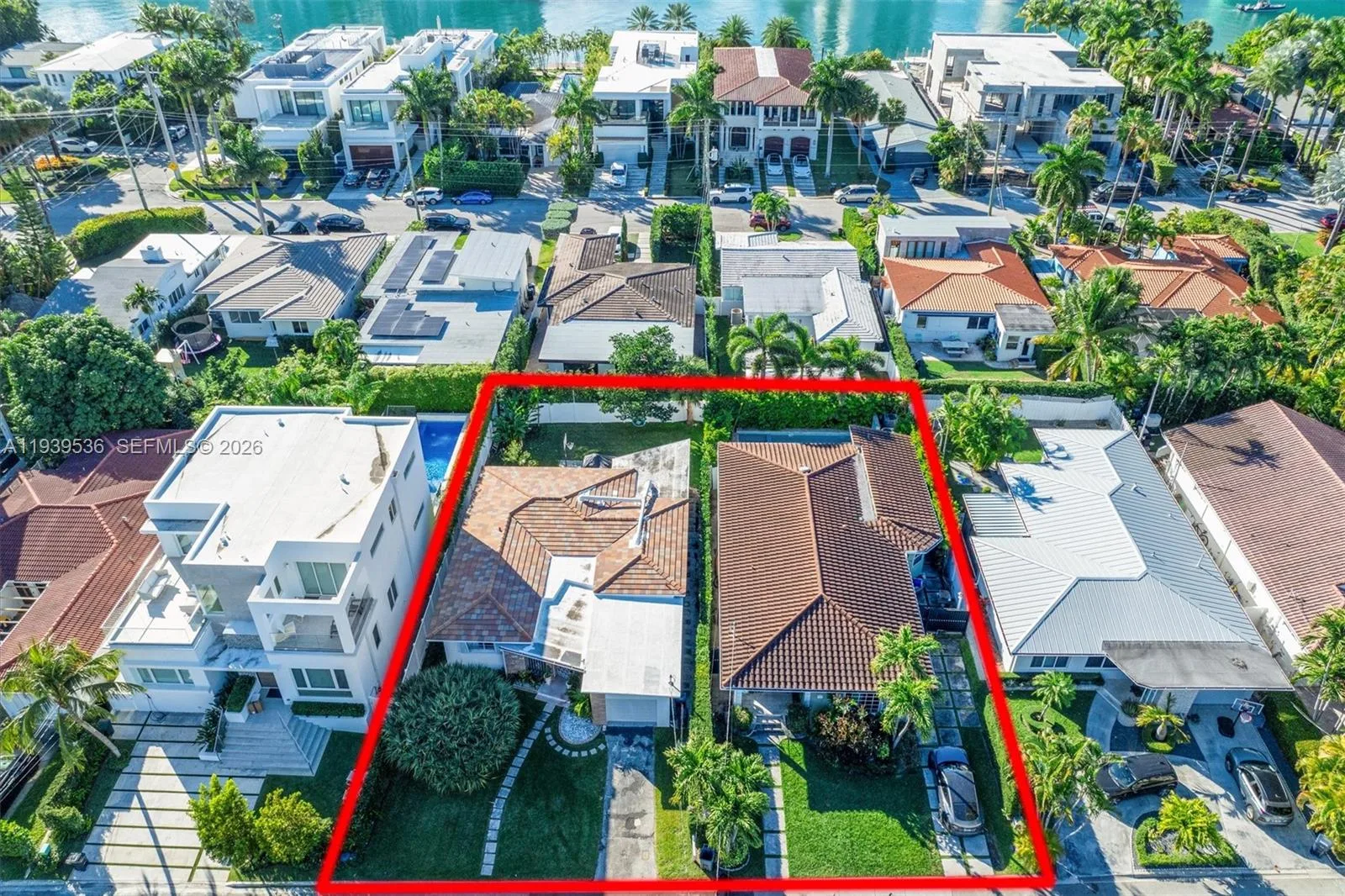 9424 - 9432 Carlyle Ave, Surfside, FL 33154