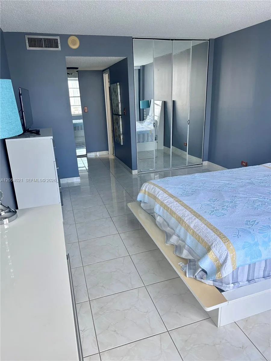 231 174th St # 1905, Sunny Isles Beach, FL 33160 photo 11