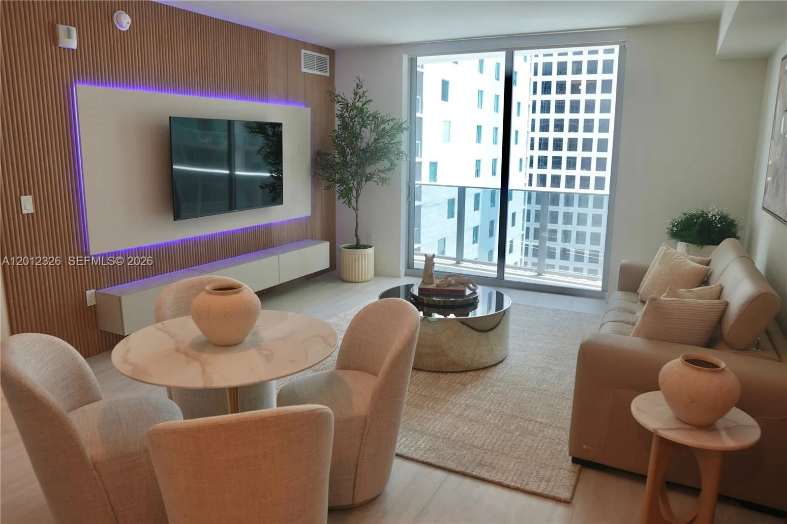 77 SE 5th Street # 2414, Miami, FL 33131