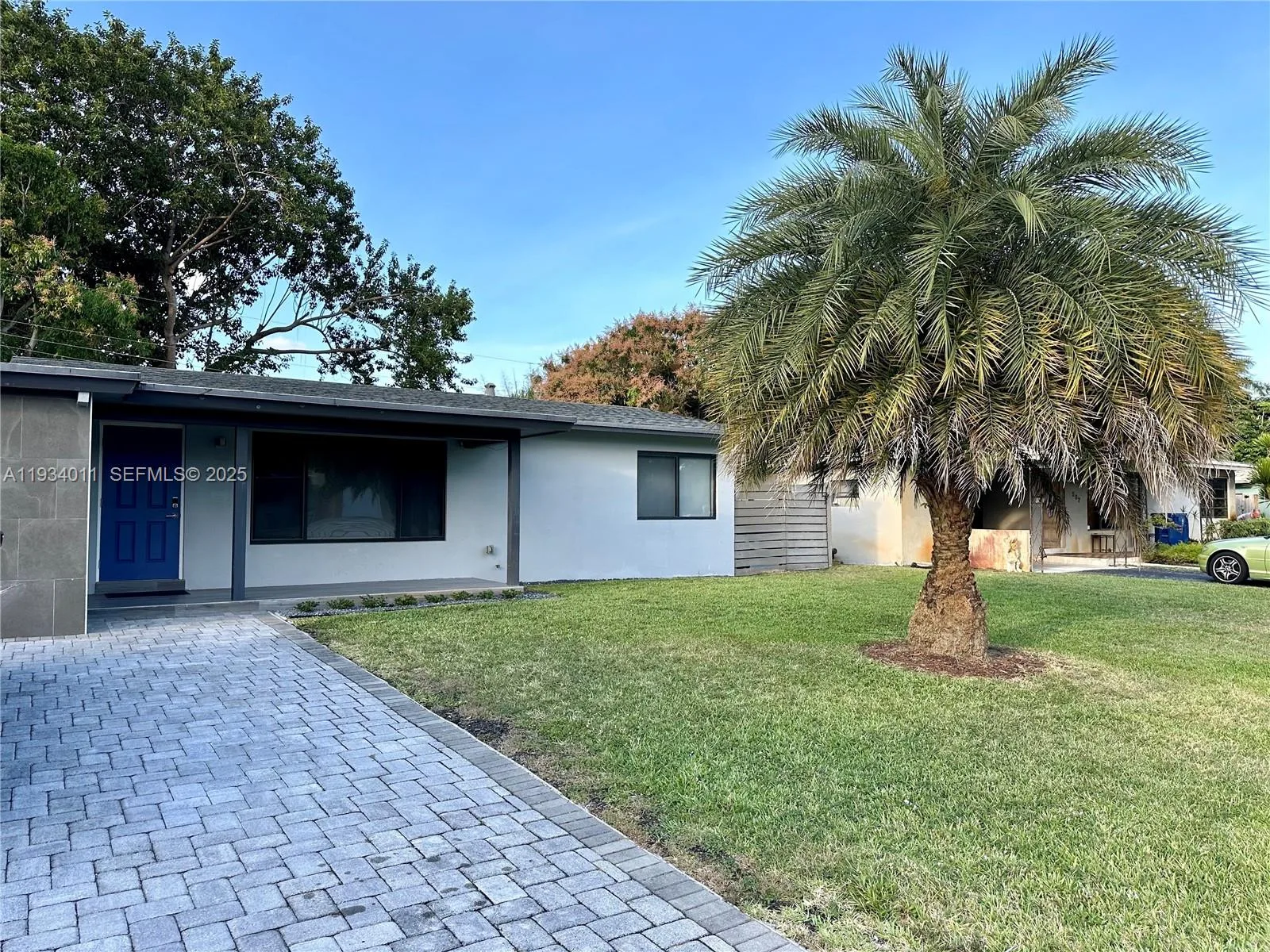 513 NW 30th St, Wilton Manors, FL 33311 photo 2