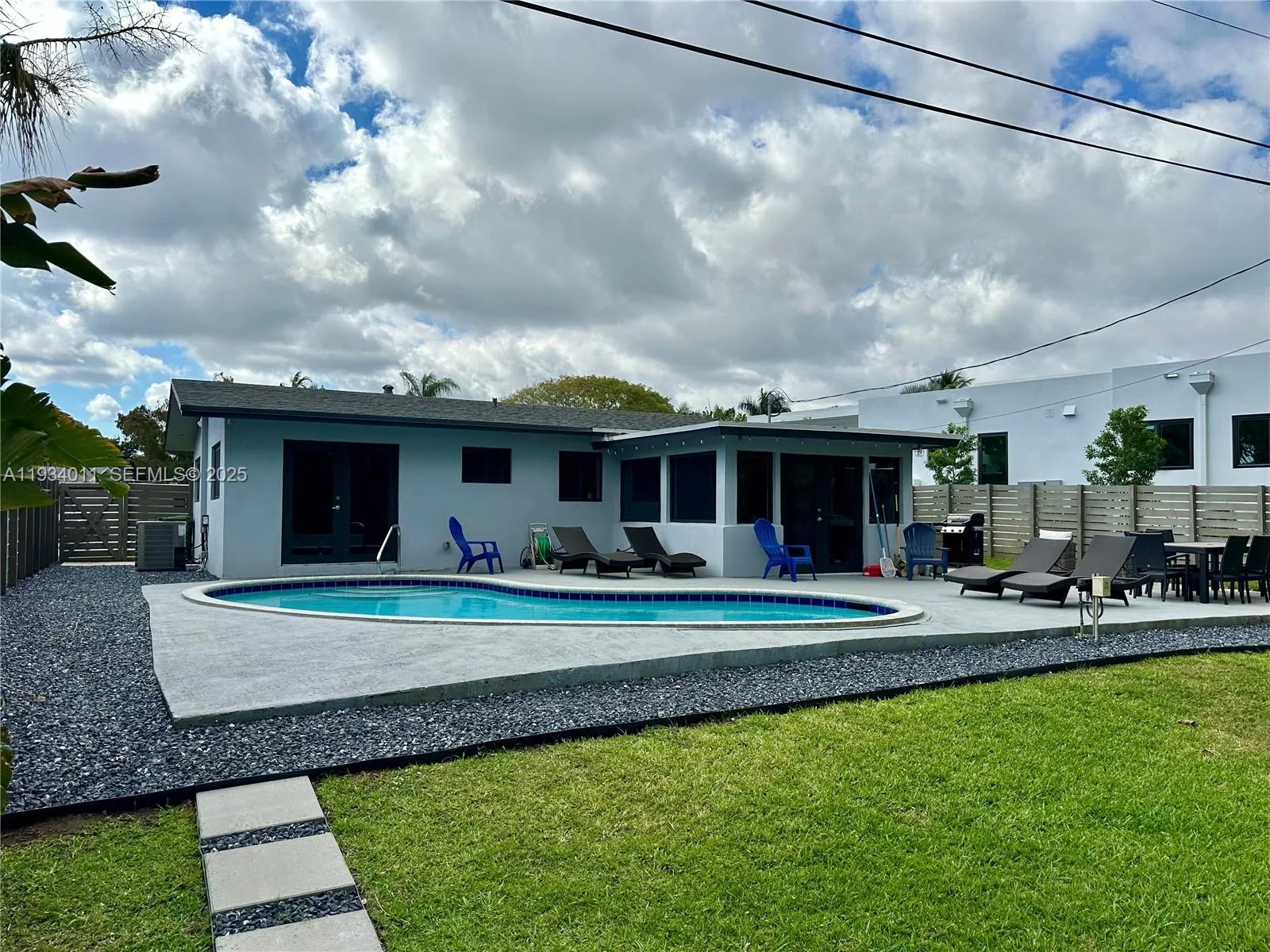 513 NW 30th St, Wilton Manors, FL 33311 photo 4