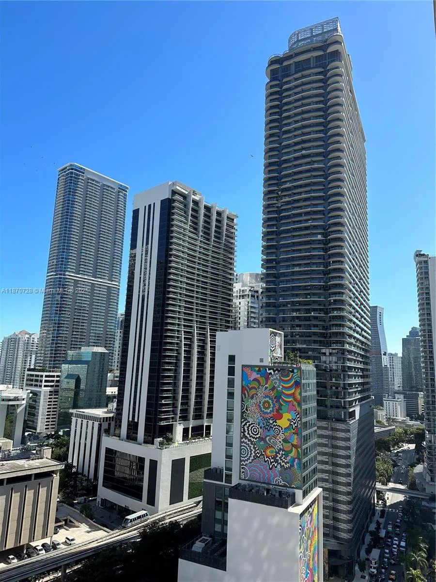 45 SW 9th St # 1902, Miami, FL 33130 photo 13