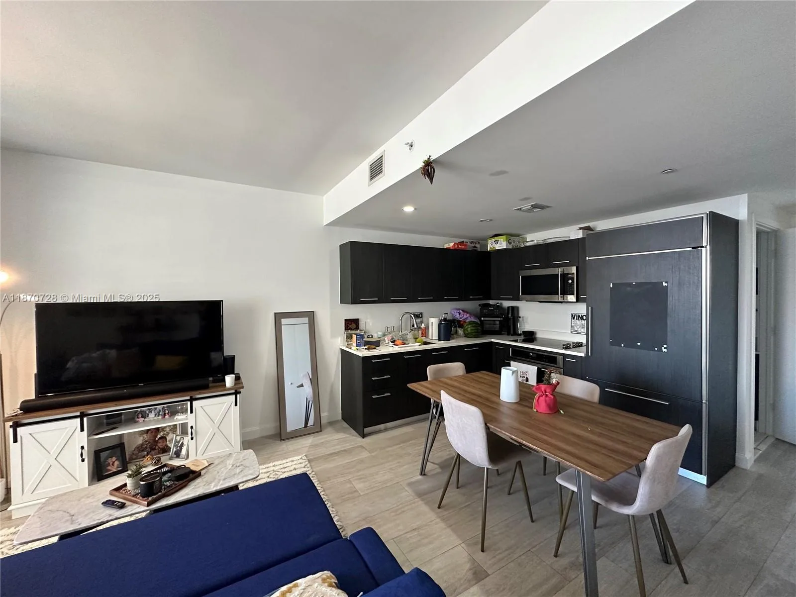 45 SW 9th St # 1902, Miami, FL 33130 photo 4