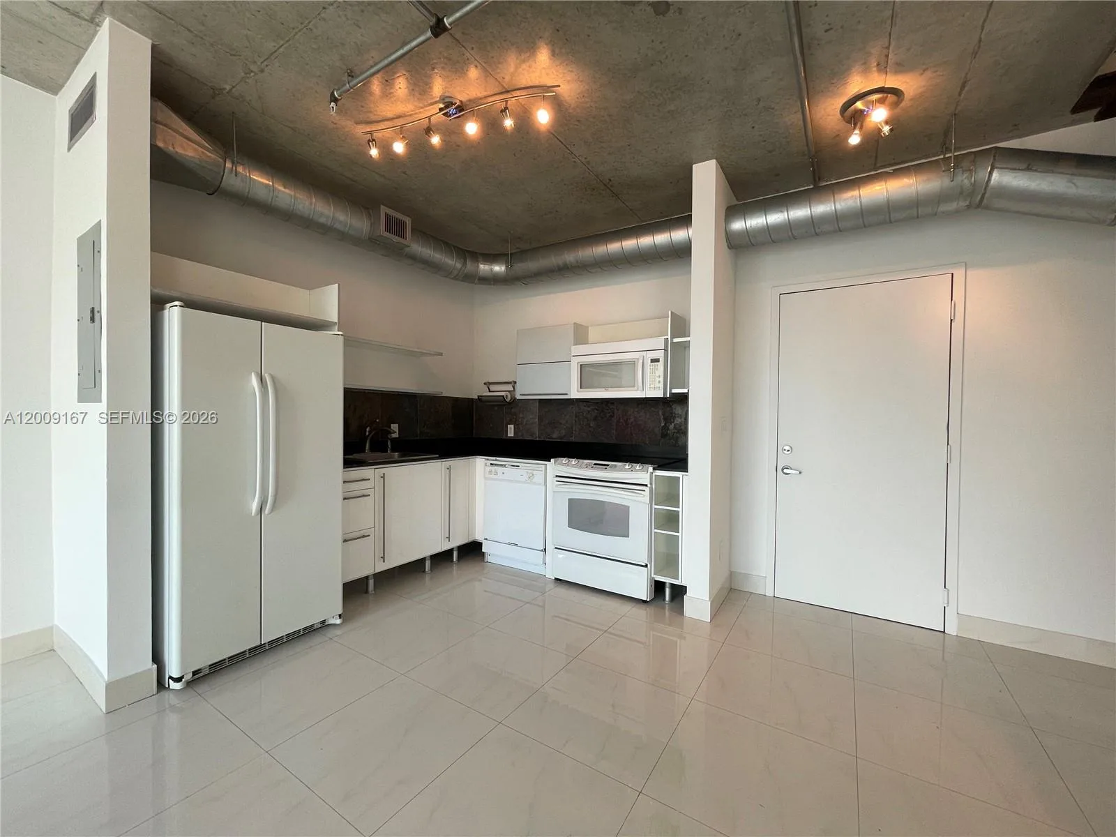 690 SW 1st Ct # 3115, Miami, FL 33130 photo 10