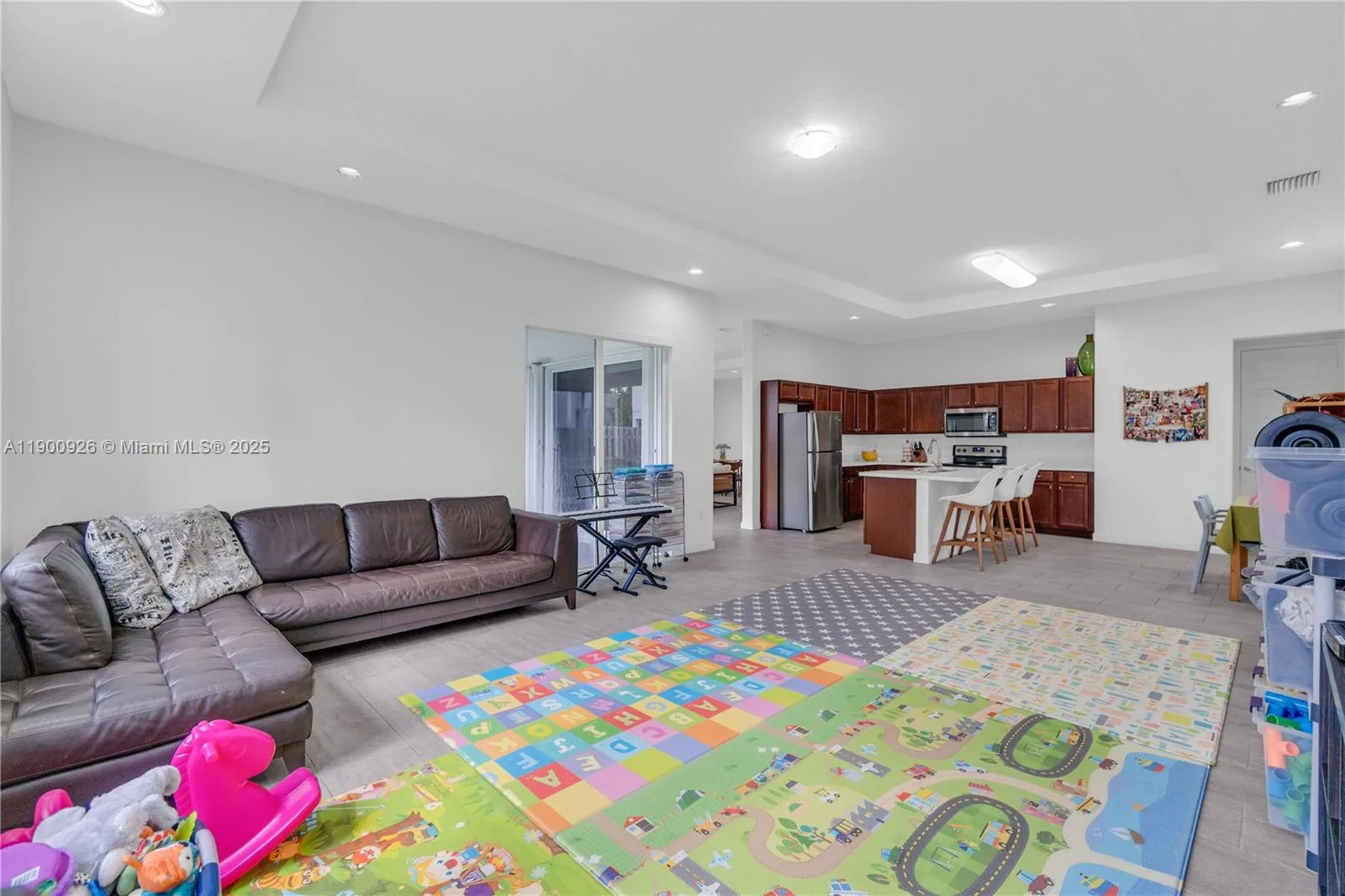 15288 SW 176th Ter, Miami, FL 33187 photo 3