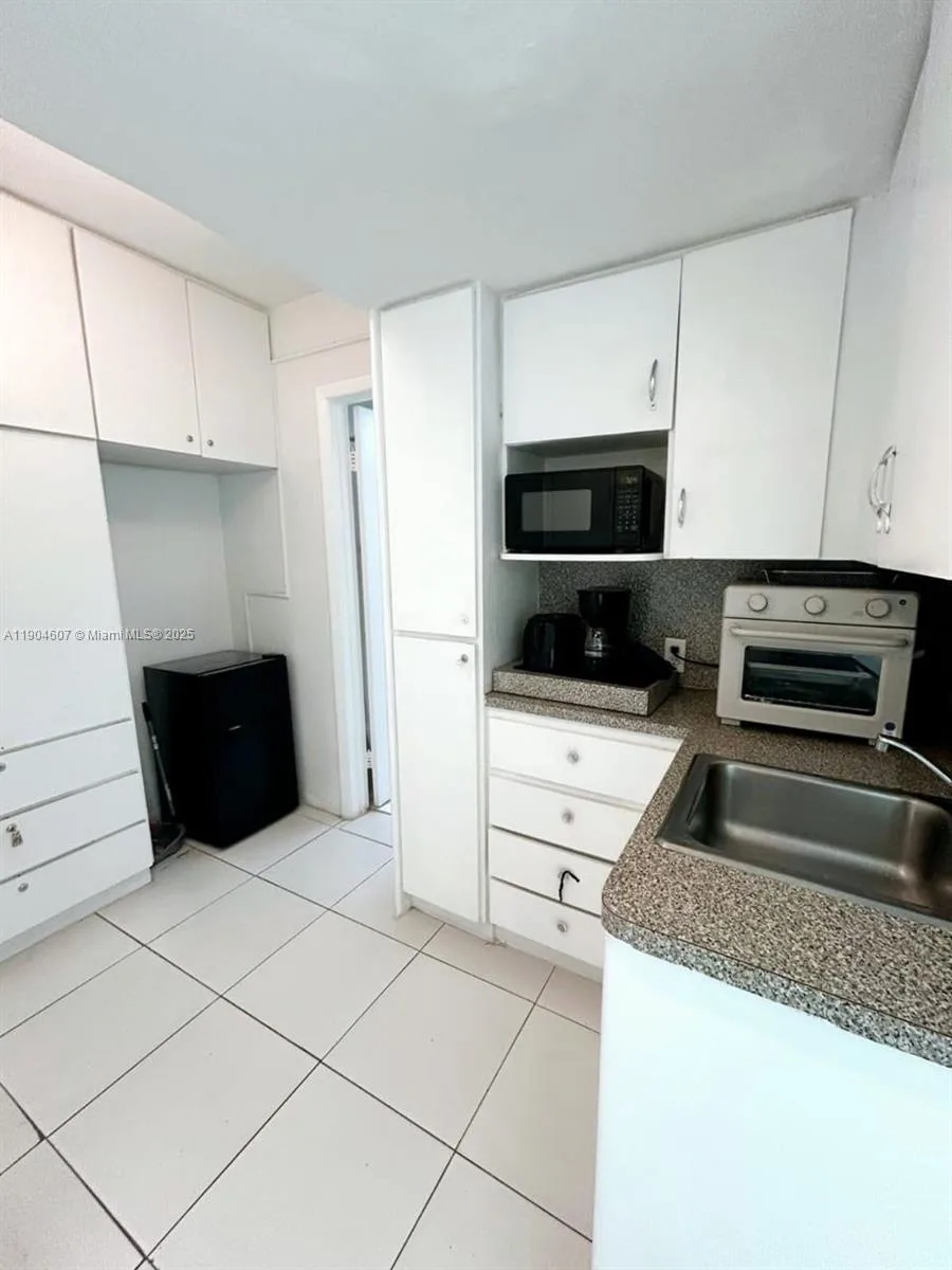 5445 Collins Ave # 617, Miami Beach, FL 33140 photo 6