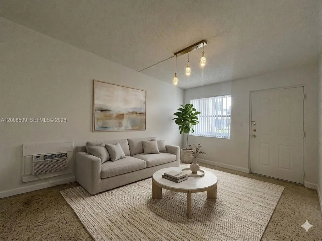 142 SW 18th Ave # 20, Miami, FL 33135