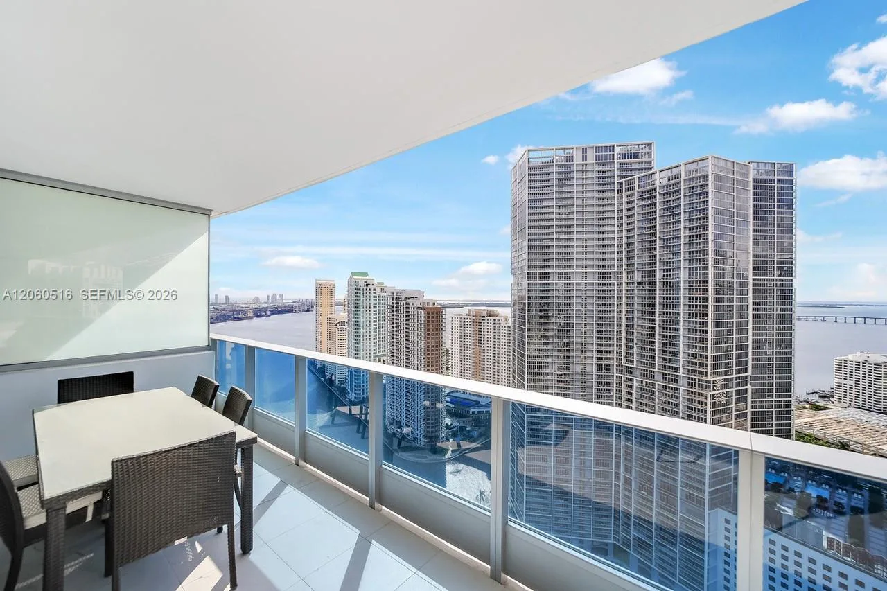 200 Biscayne Boulevard Way # 4006, Miami, FL 33131 photo 3