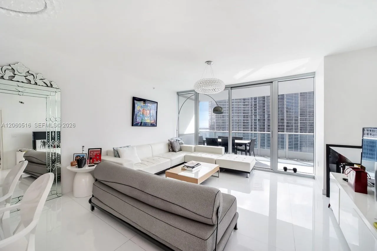 200 Biscayne Boulevard Way # 4006, Miami, FL 33131 photo 5
