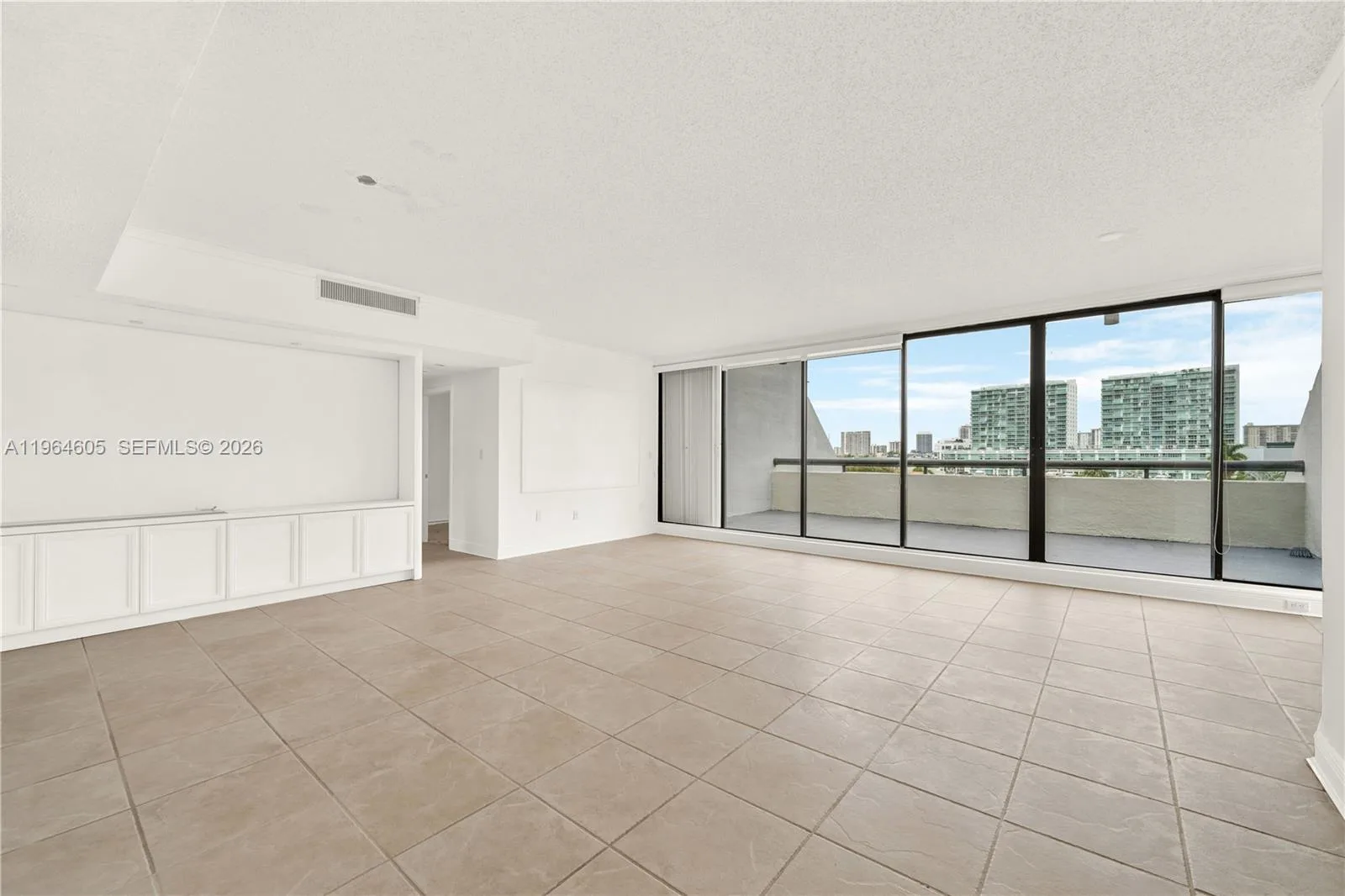 385 Poinciana Dr # 1230, Sunny Isles Beach, FL 33160 photo 4