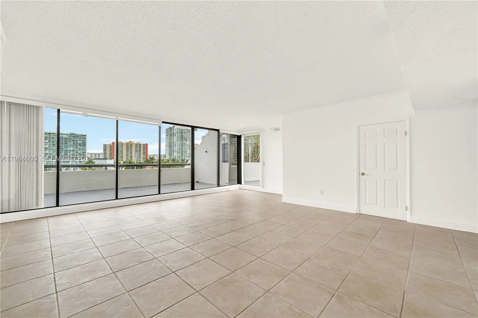 385 Poinciana Dr # 1230, Sunny Isles Beach, FL 33160 photo 5
