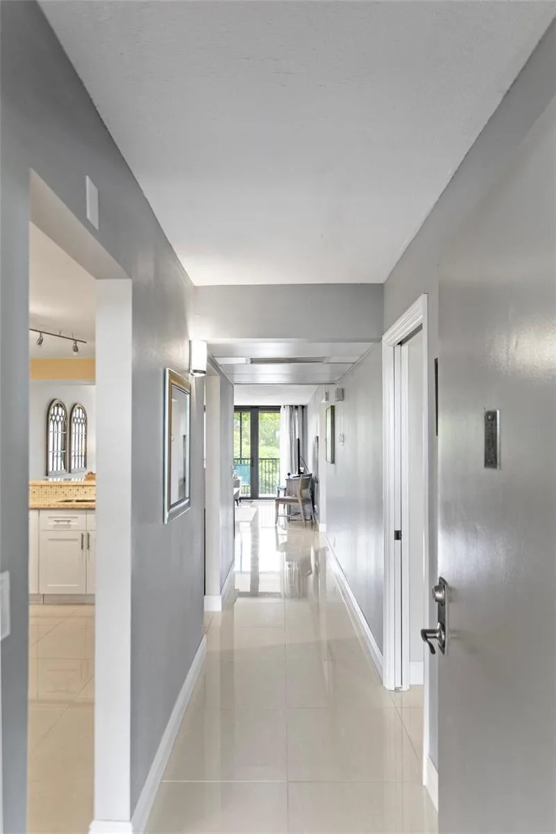 16 Royal Palm Way # 302, Boca Raton, FL 33432 photo 4
