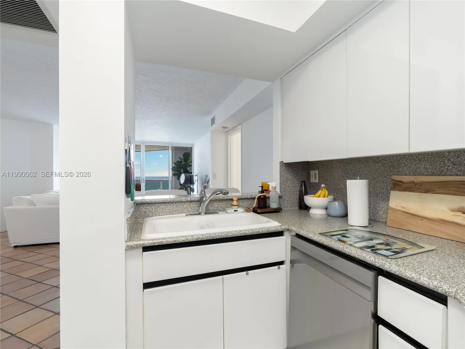 6767 Collins Ave # 1704, Miami Beach, FL 33141 photo 12