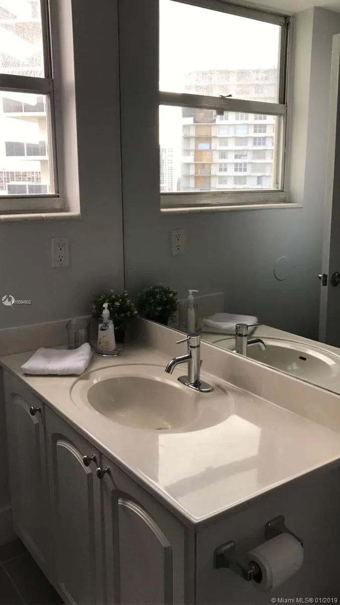 3801 S Ocean Dr # 10V, Hollywood, FL 33019 photo 10