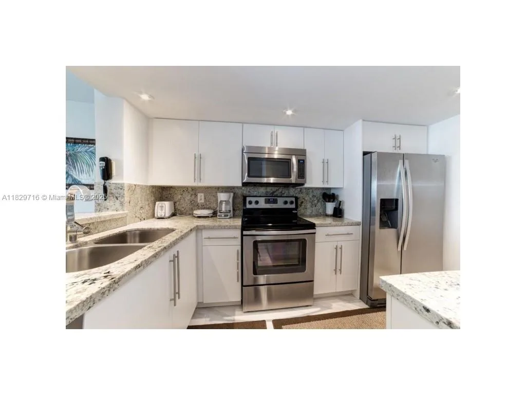 1717 N Bayshore Dr # 3950, Miami, FL 33132 photo 4