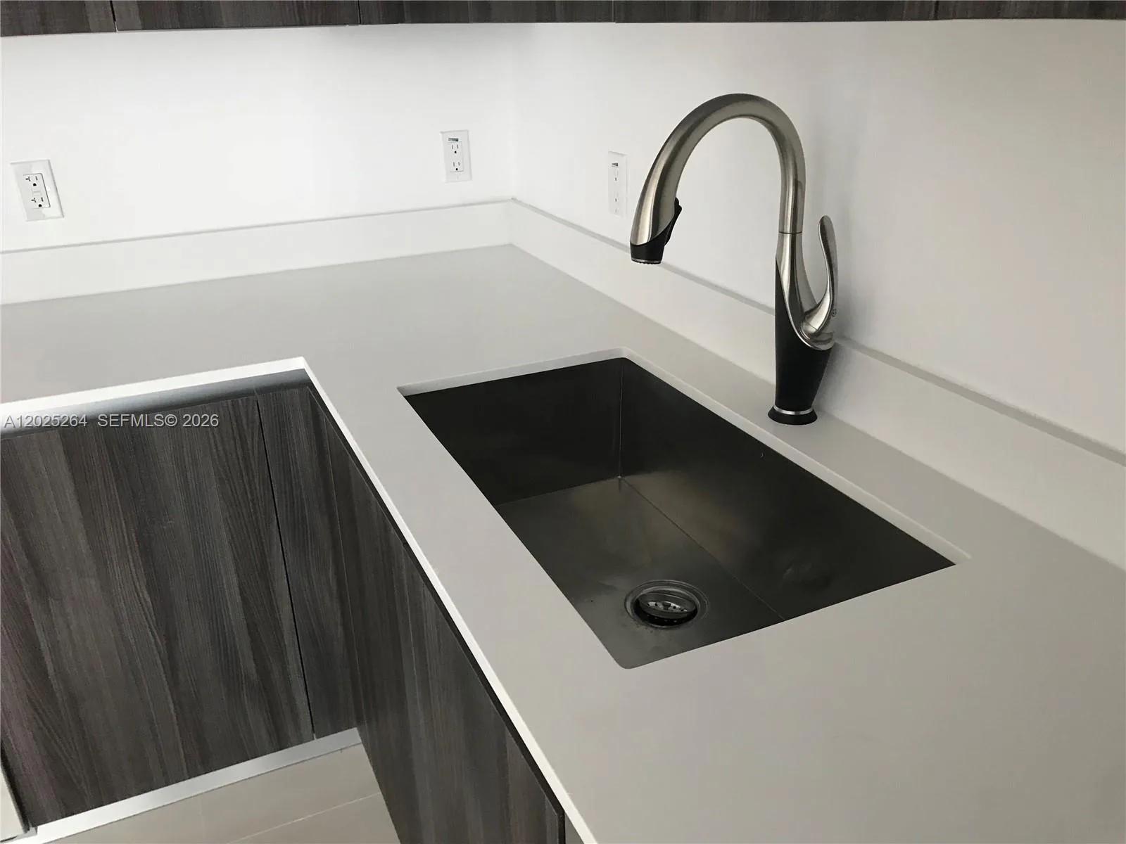 488 NE 18th St # 3002, Miami, FL 33132 photo 12