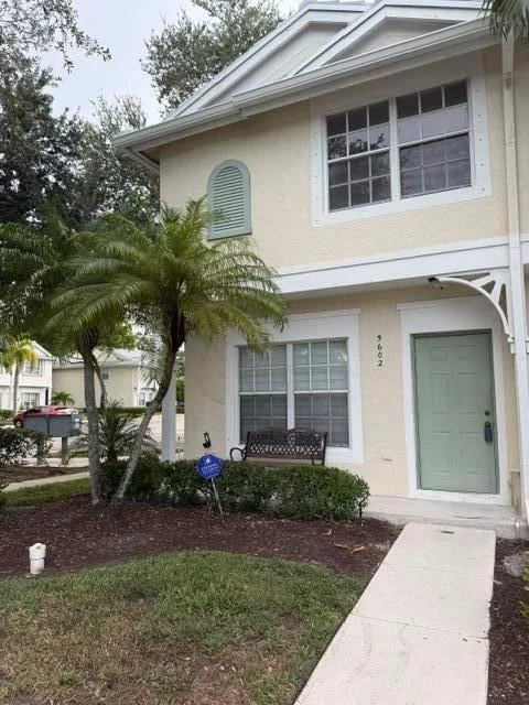 5602 NW 99th Way, Coral Springs, FL 33076