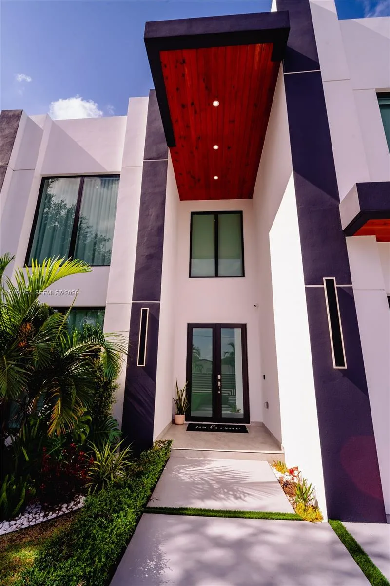 9330 SW 34th St, Miami, FL 33165 photo 8
