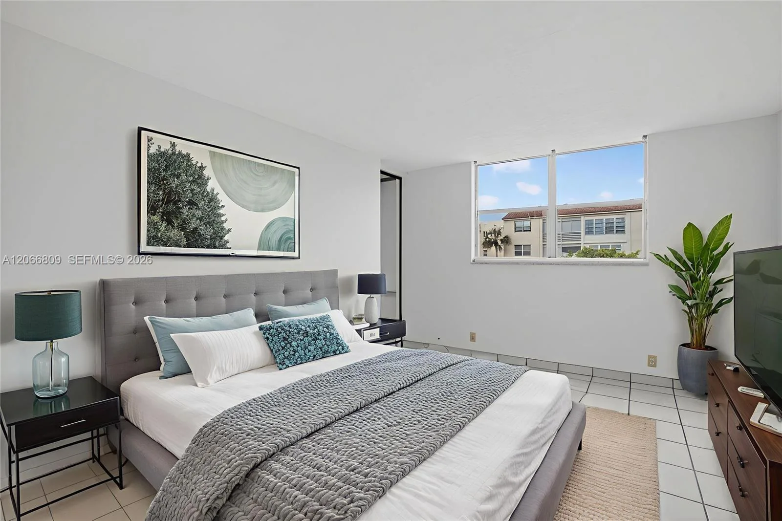 2821 Somerset Dr # 317, Lauderdale Lakes, FL 33311 photo 10