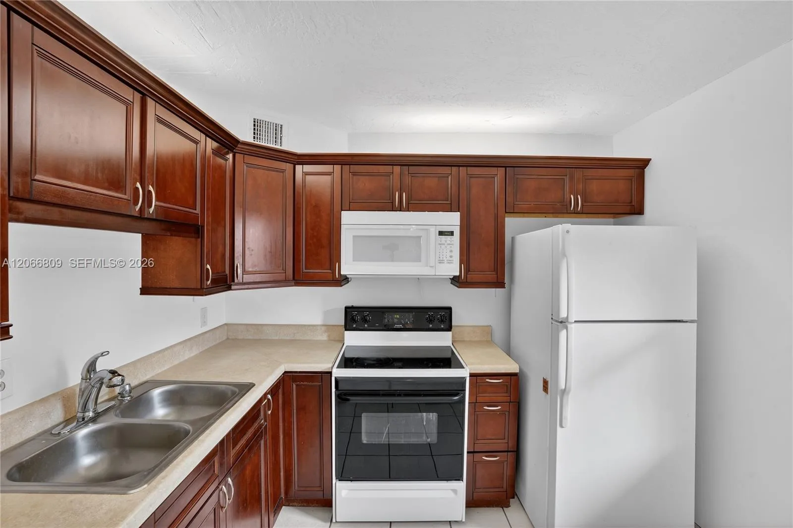 2821 Somerset Dr # 317, Lauderdale Lakes, FL 33311 — zdjęcie 5