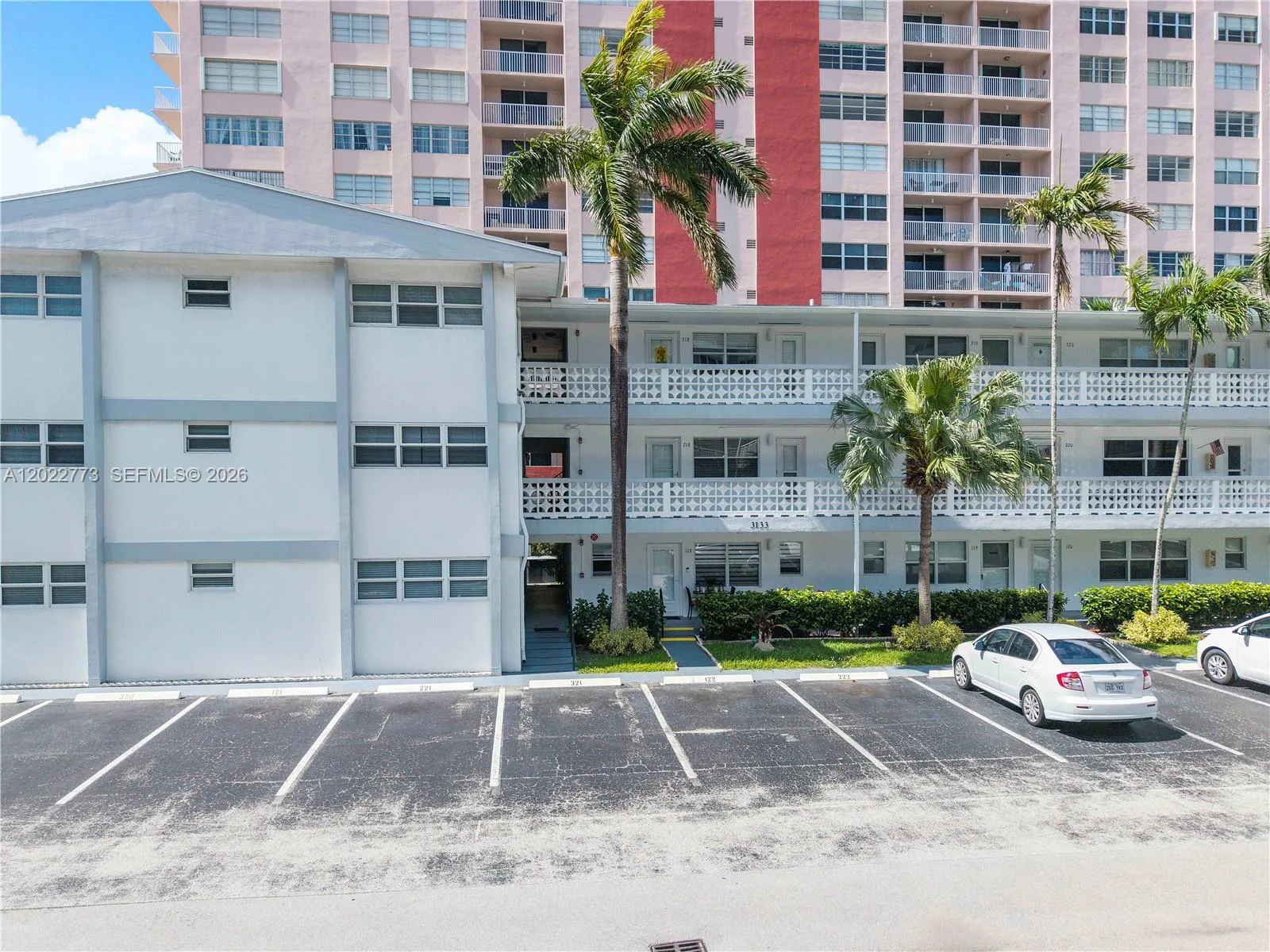3133 S Ocean Dr # 318, Hallandale Beach, FL 33009