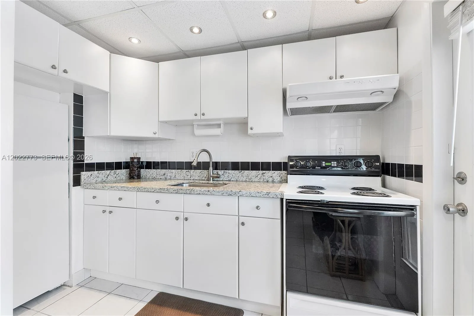3133 S Ocean Dr # 318, Hallandale Beach, FL 33009 photo 6